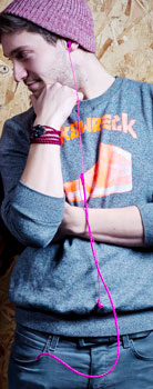 Zoofy headphone bracelet