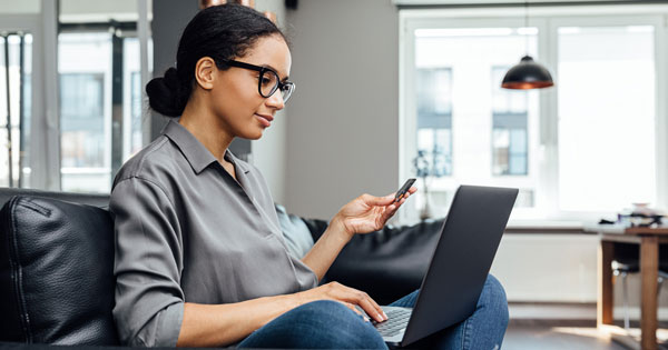 woman shopping online