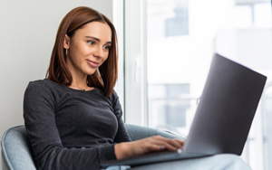 woman with laptop