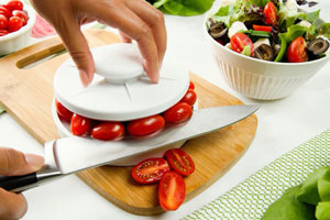 Rapid Slicer holding tomatoes