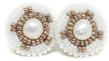 Head Lady Freshwater Pearl Stud Earrings